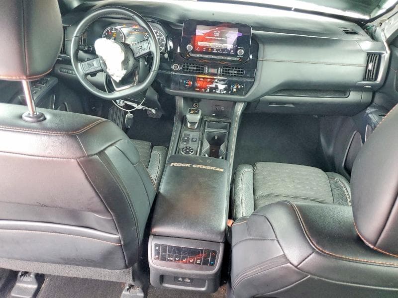 2023 NISSAN PATHFINDER SV 8