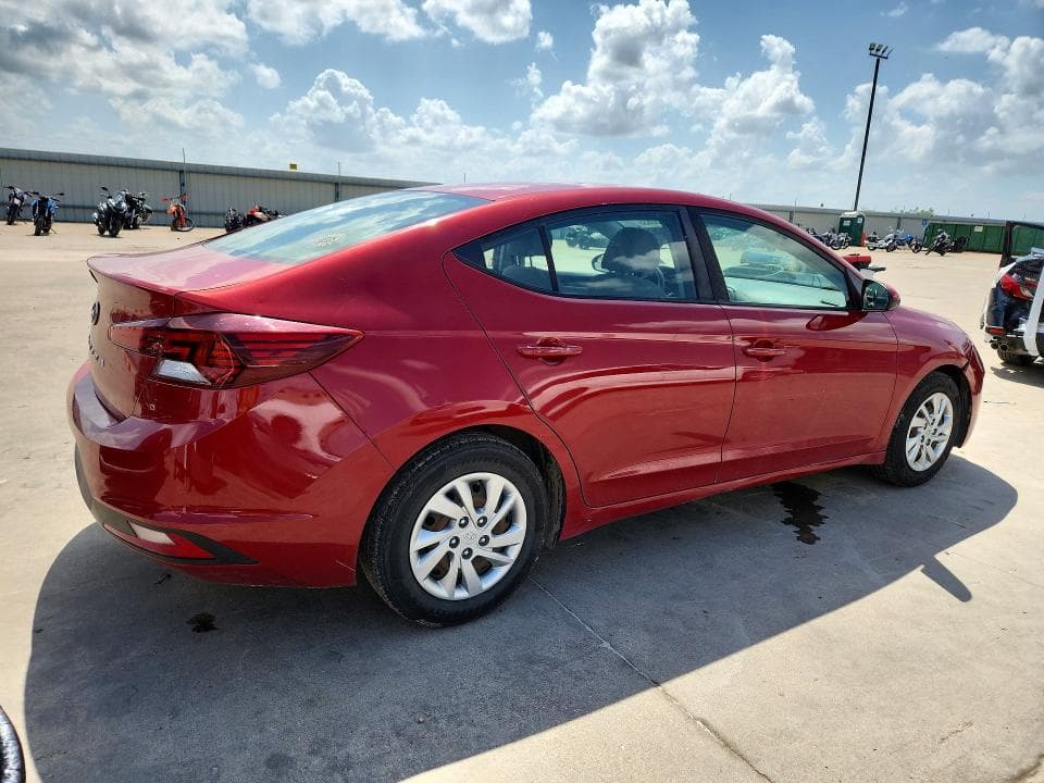 2019 HYUNDAI ELANTRA SE SE 3