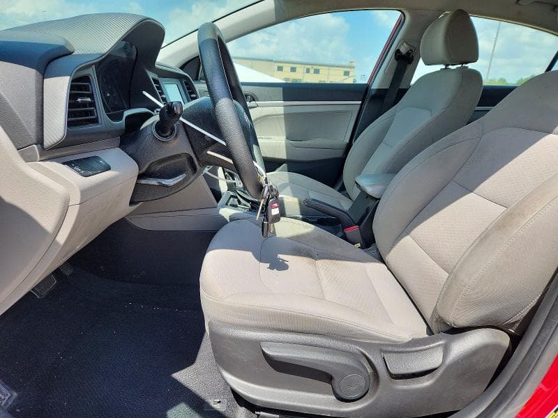 2019 HYUNDAI ELANTRA SE SE 7