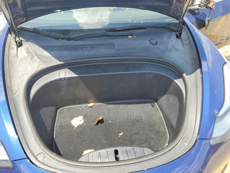 2018 TESLA MODEL 3 11