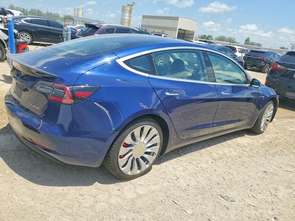 2018 TESLA MODEL 3 3