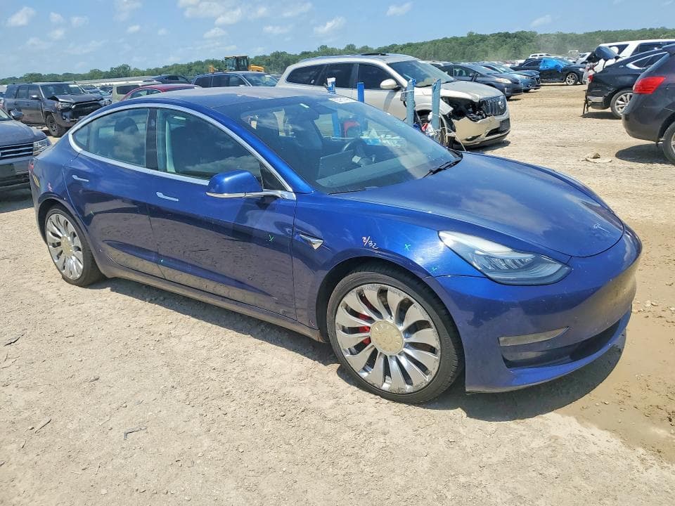 2018 TESLA MODEL 3 4
