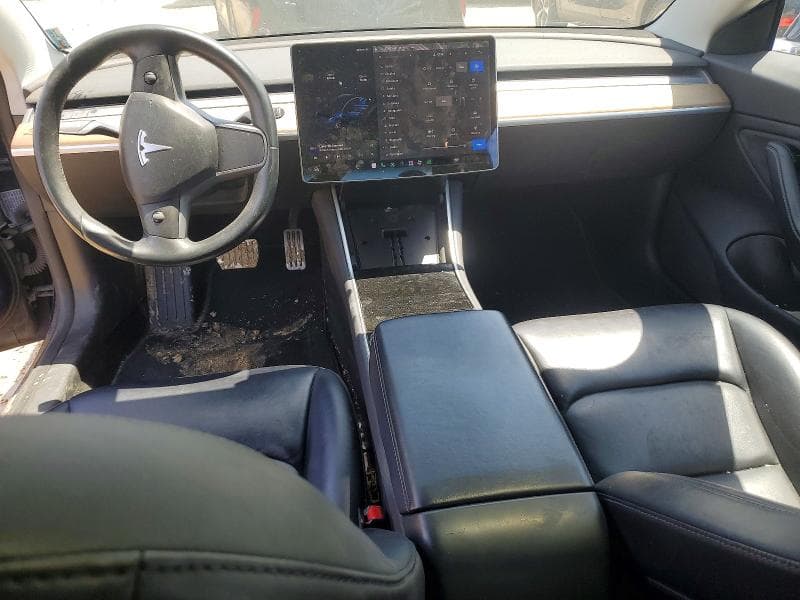 2018 TESLA MODEL 3 8