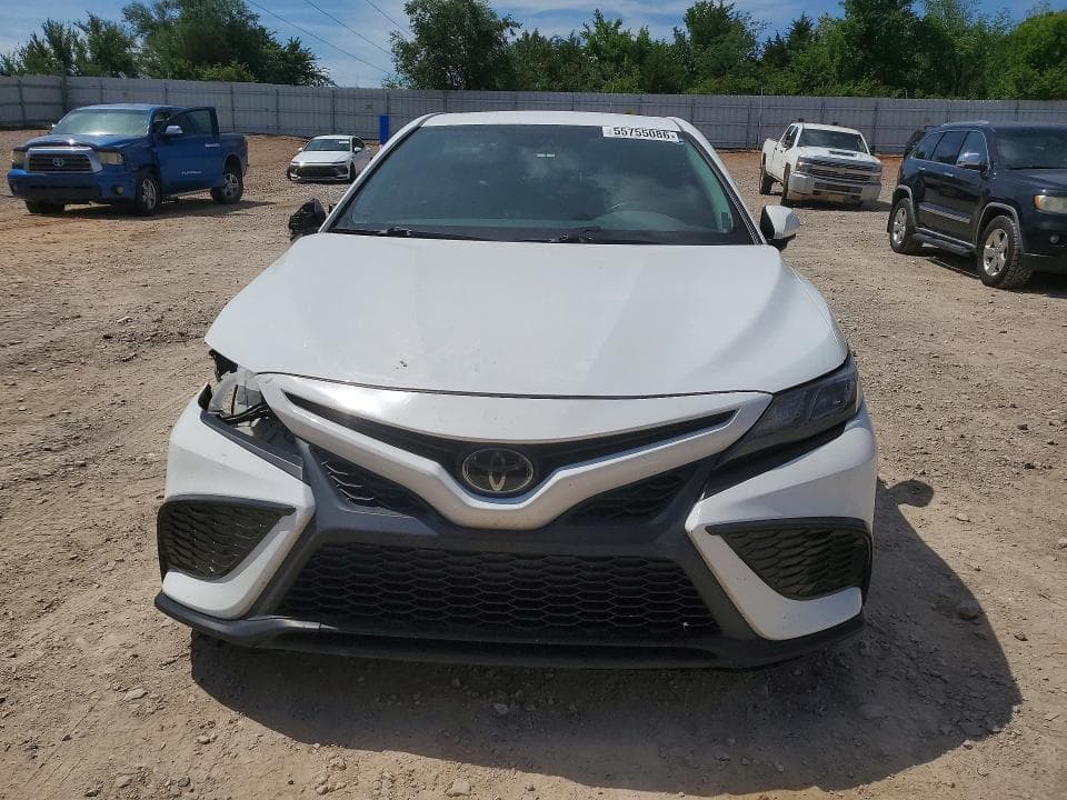 2022 TOYOTA CAMRY SE 5