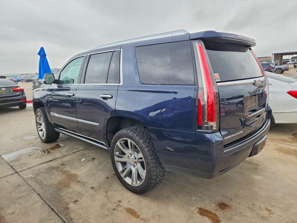 2020 CADILLAC ESCALADE PREMIUM LUXURY 2