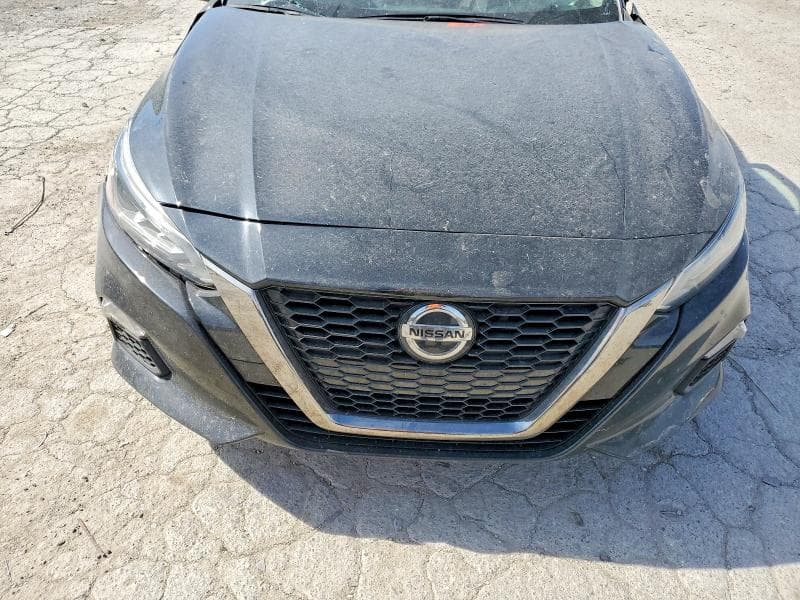 2021 NISSAN ALTIMA SR 11