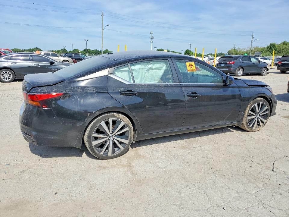 2021 NISSAN ALTIMA SR 3