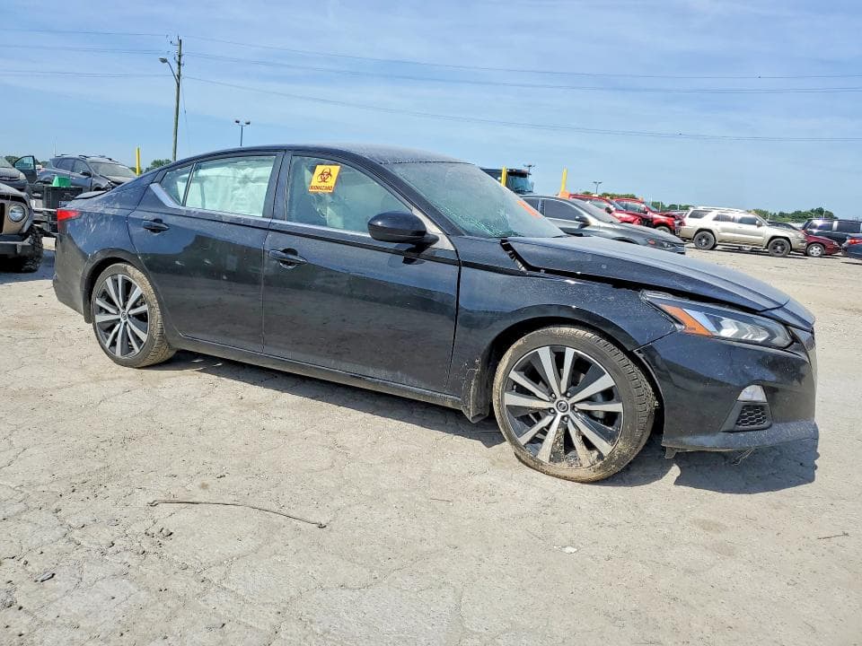 2021 NISSAN ALTIMA SR 4