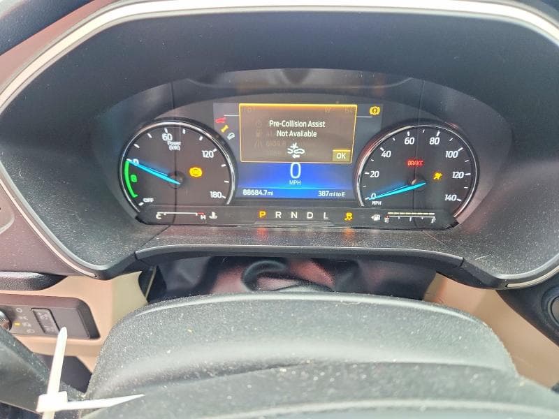 2021 FORD ESCAPE SE 9