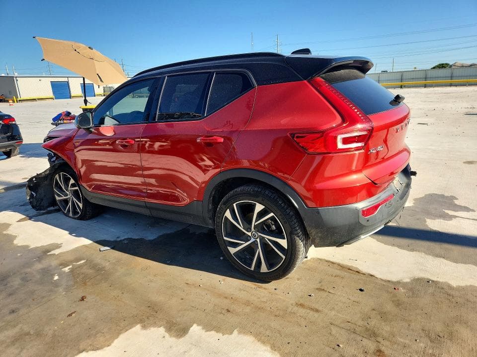 2019 VOLVO XC40 T5 R-DESIGN T5 R-DESIGN 2