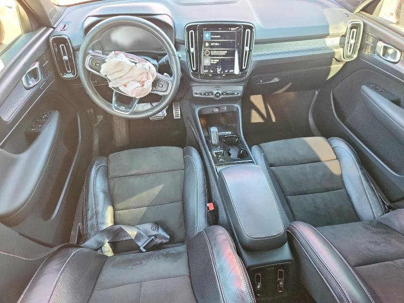 2019 VOLVO XC40 T5 R-DESIGN T5 R-DESIGN 8