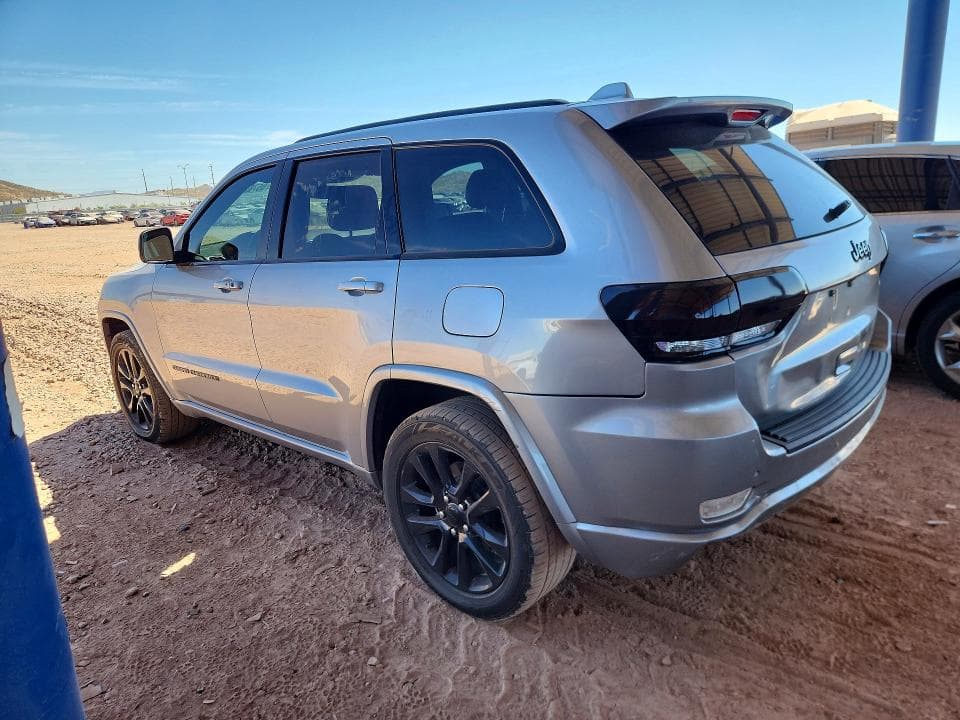 2018 JEEP GRAND CHEROKEE LAREDO 2
