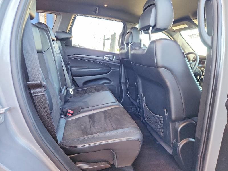 2018 JEEP GRAND CHEROKEE LAREDO 11