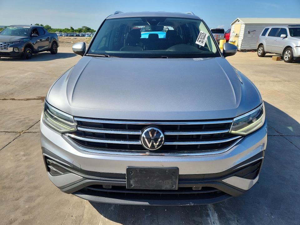 2022 VOLKSWAGEN TIGUAN SE SE 5