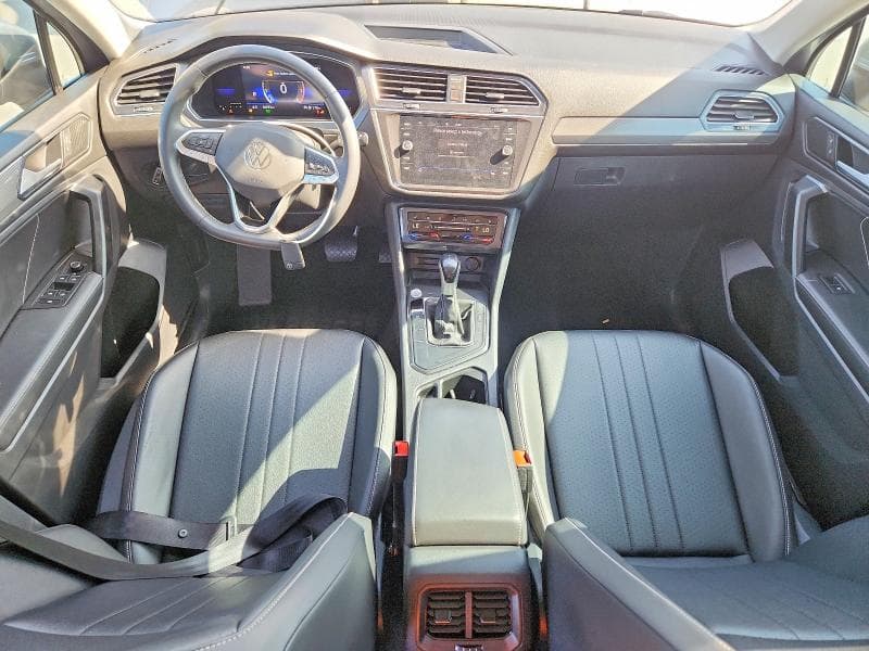 2022 VOLKSWAGEN TIGUAN SE SE 8