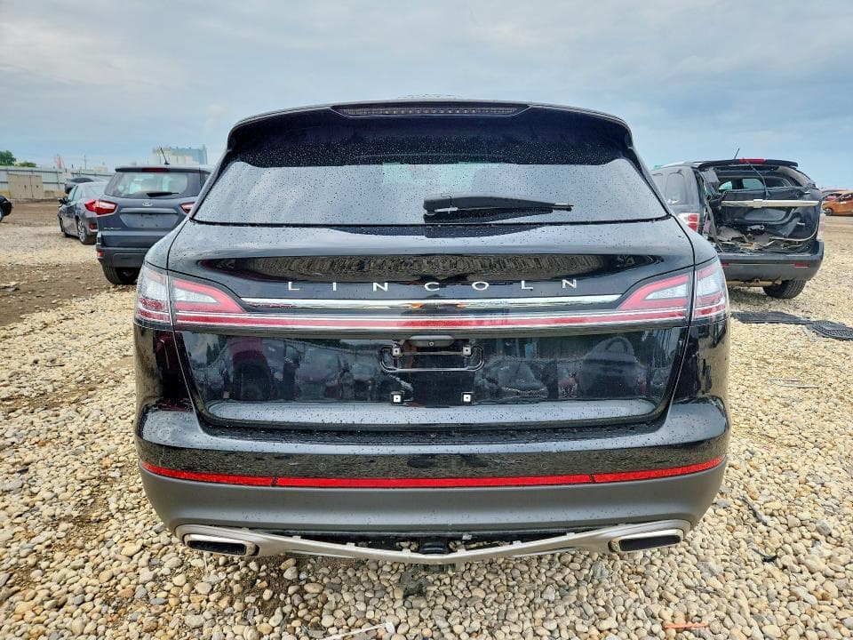 2021 LINCOLN NAUTILUS RESERVE 6