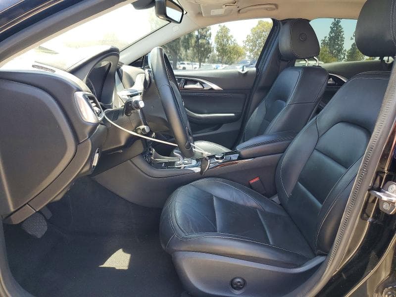 2018 INFINITI QX30 ESSENTIAL 7