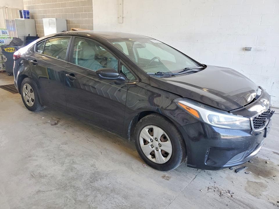 2017 KIA FORTE LX 4