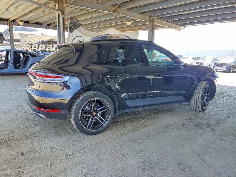 2021 PORSCHE MACAN 3