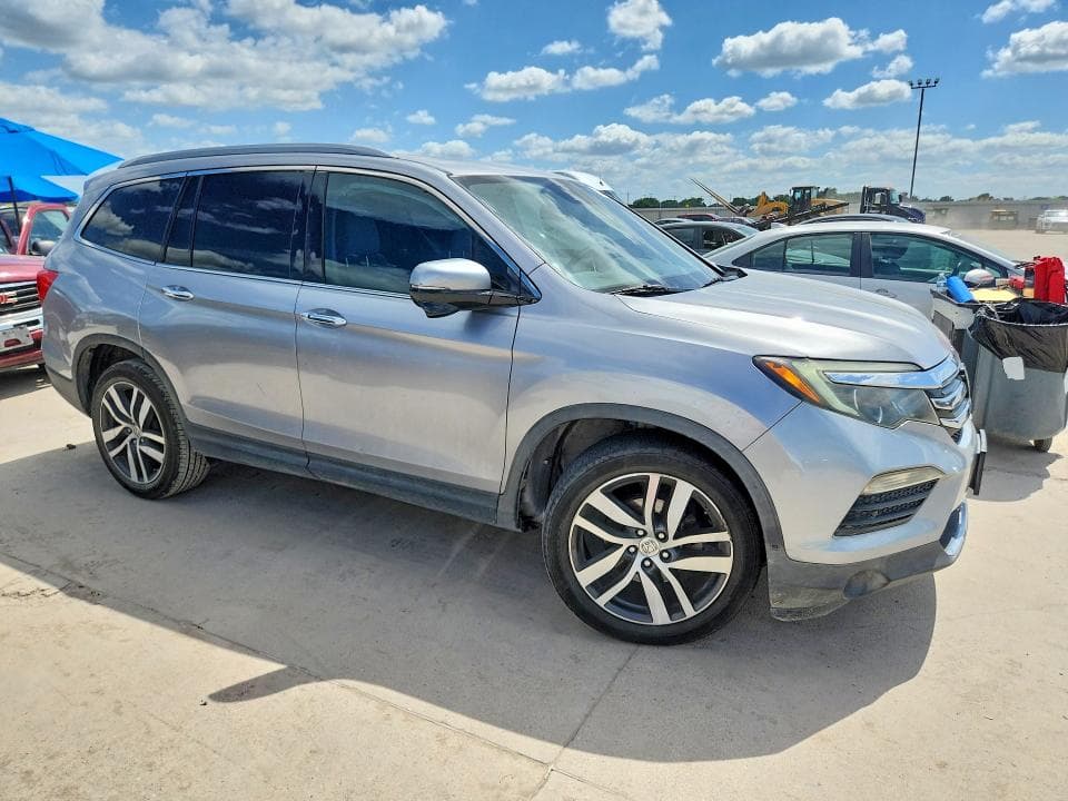 2017 HONDA PILOT TOURING 4