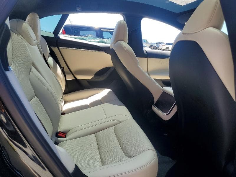 2023 TESLA MODEL S 10