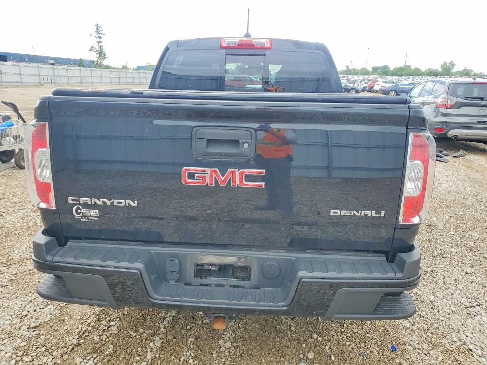 2018 GMC CANYON DENALI 6