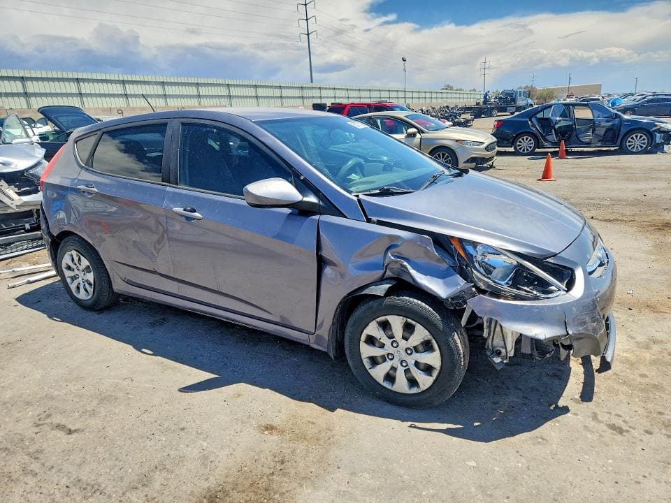 2017 HYUNDAI ACCENT SE SE 4