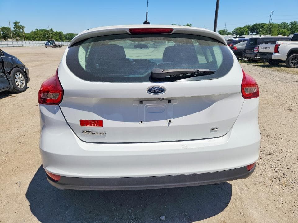 2017 FORD FOCUS SE SE 6