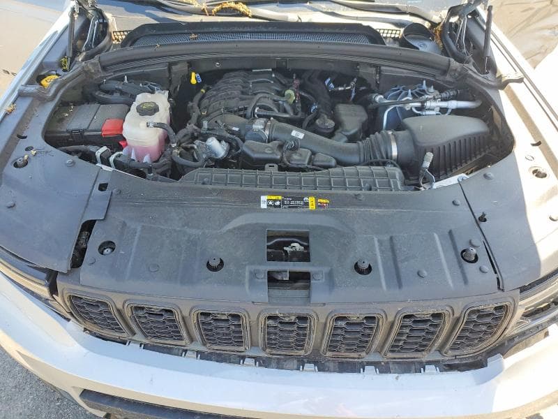 2025 JEEP GRAND CHEROKEE L LIMITED 12