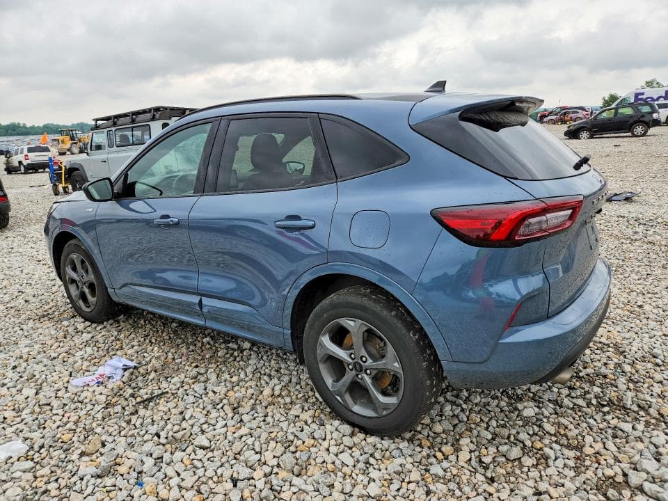 2024 FORD ESCAPE ST LINE 2