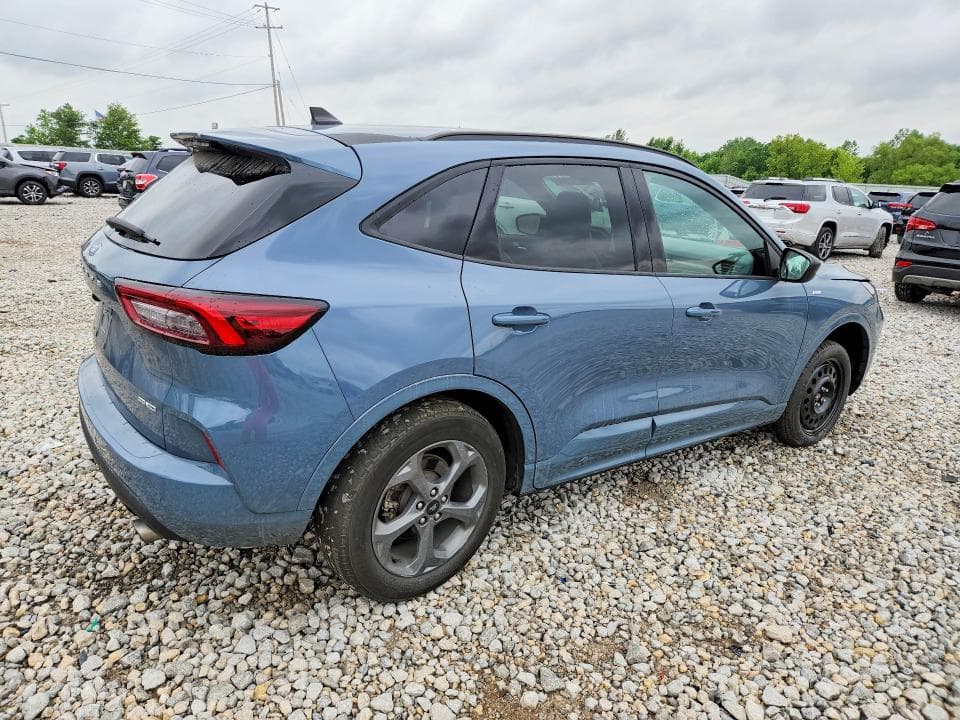 2024 FORD ESCAPE ST LINE 3