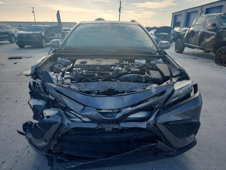 2021 TOYOTA CAMRY SE SE 5