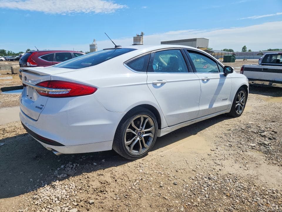 2017 FORD FUSION SE HYBRID 3