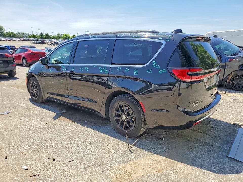 2022 CHRYSLER PACIFICA TOURING L 2
