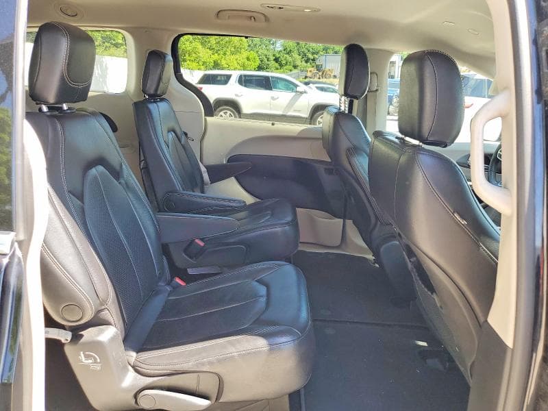 2022 CHRYSLER PACIFICA TOURING L 11