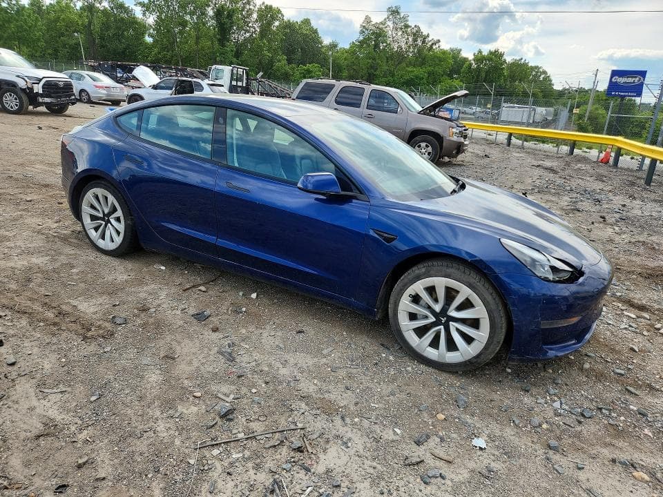 2022 TESLA 3 5