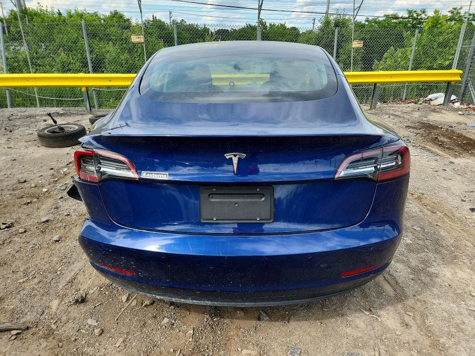 2022 TESLA 3 7