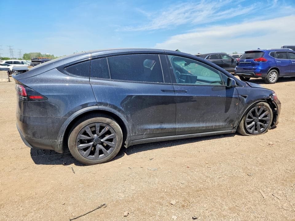 2025 TESLA MODEL X 3
