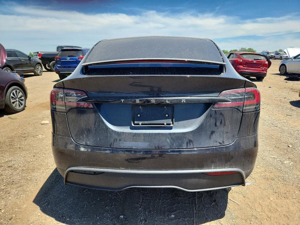 2025 TESLA MODEL X 6