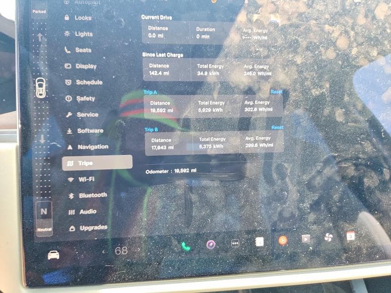 2025 TESLA MODEL X 9