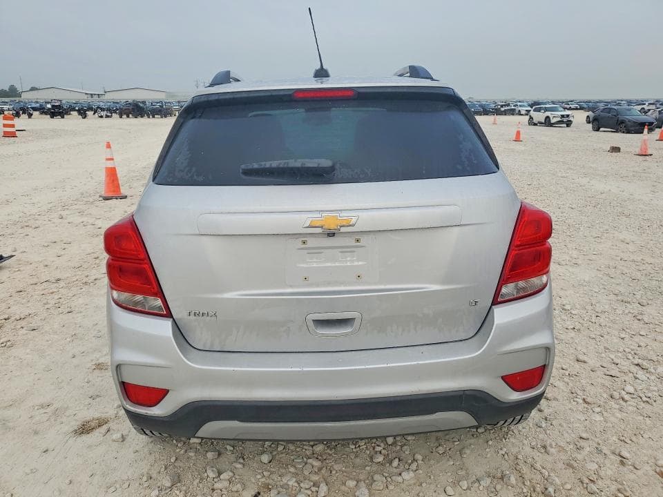 2018 CHEVROLET TRAX 1LT 6