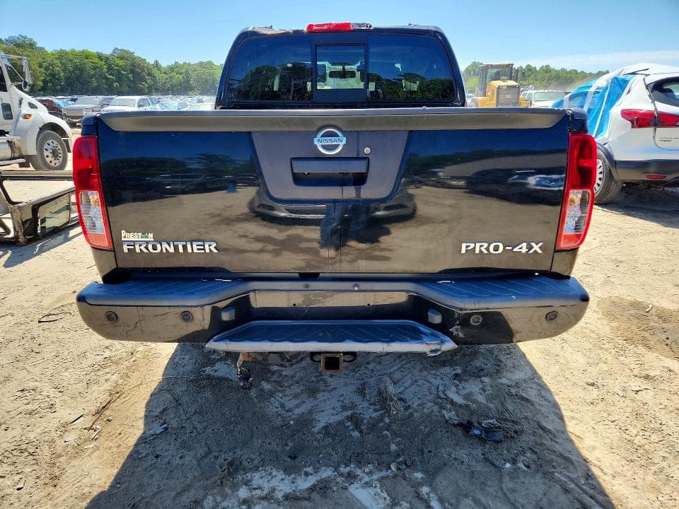 2017 NISSAN FRONTIER PRO-4X PRO-4X 6