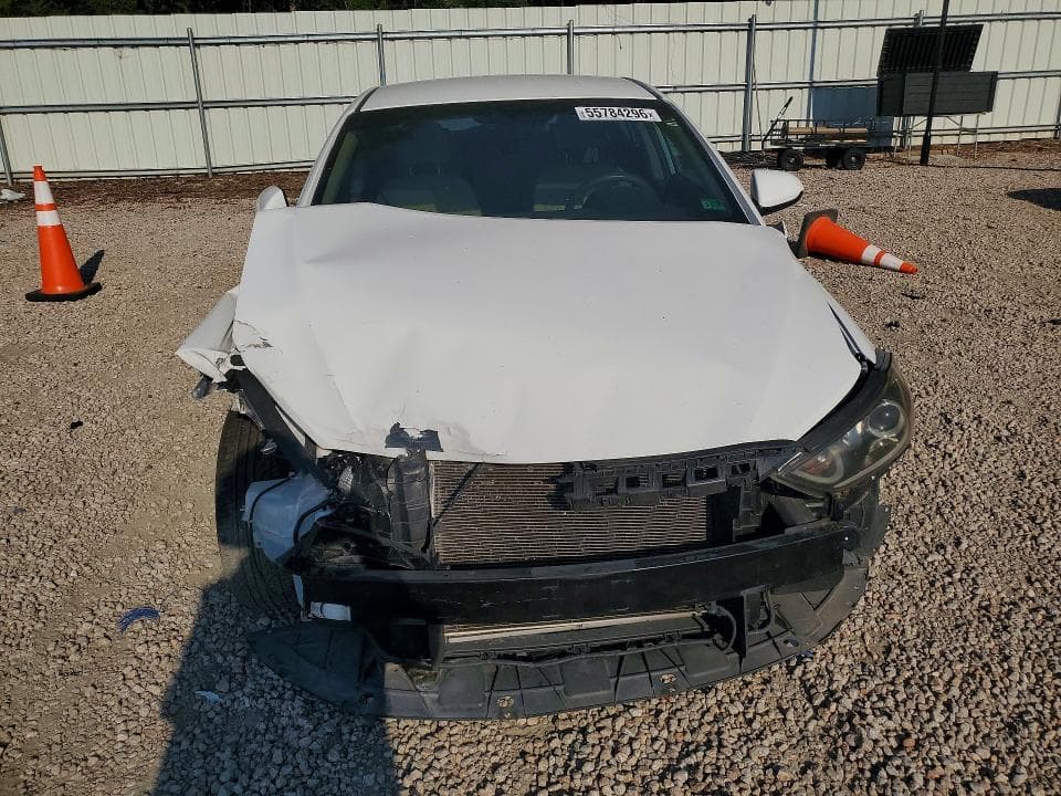 2017 HYUNDAI ELANTRA SE 5