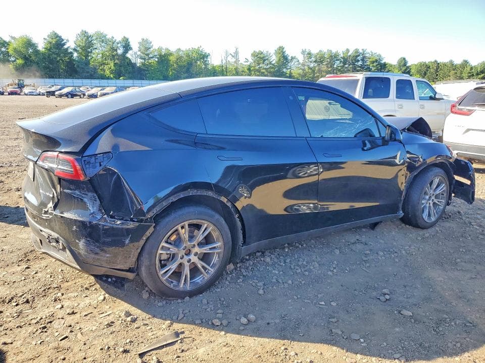 2023 TESLA MODEL Y 3