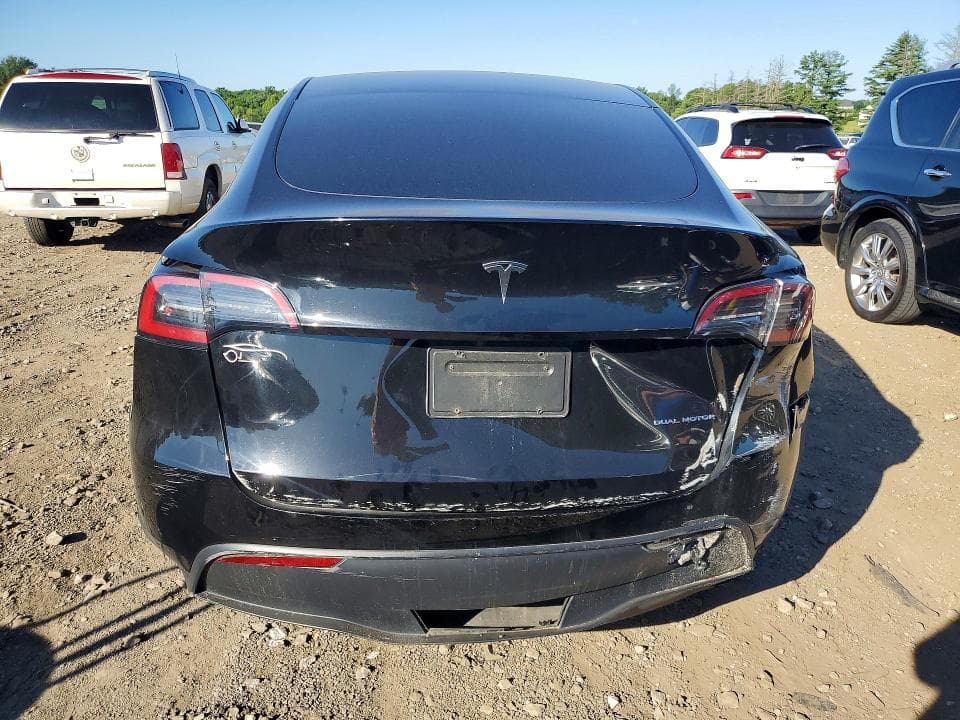 2023 TESLA MODEL Y 6