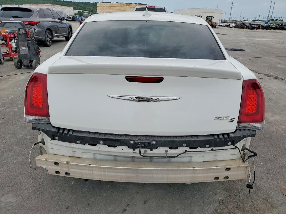 2018 CHRYSLER 300 S 6