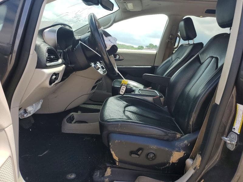 2019 CHRYSLER PACIFICA LIMITED 7