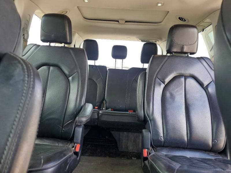 2019 CHRYSLER PACIFICA LIMITED 10