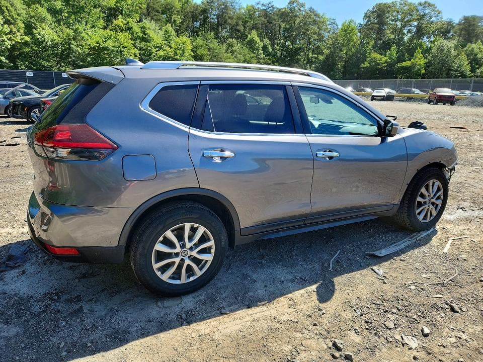 2020 NISSAN ROGUE SV 3