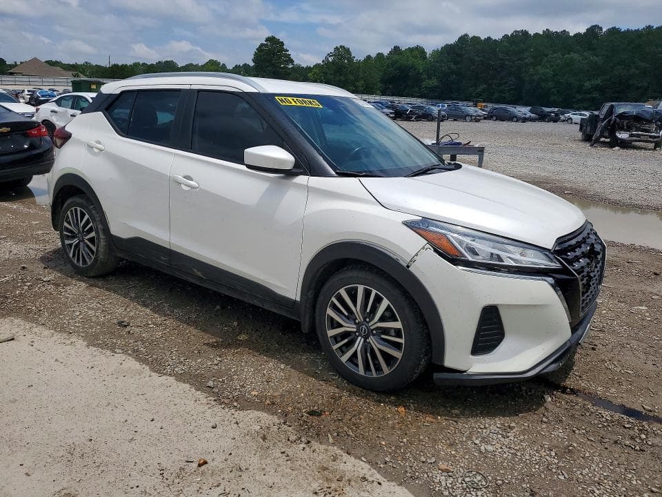 2022 NISSAN KICKS SV 4